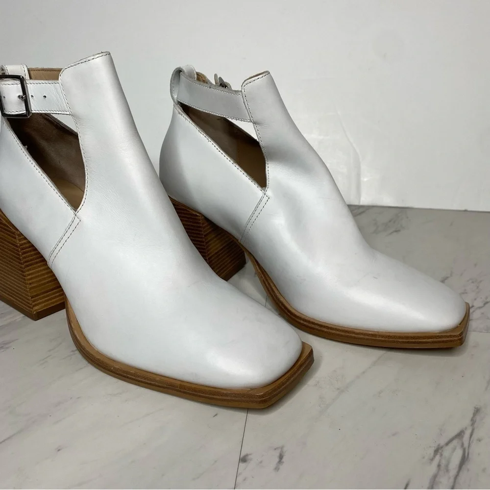 Free People Brady Square Toe White Leather Buckle Shootie Bootie 40